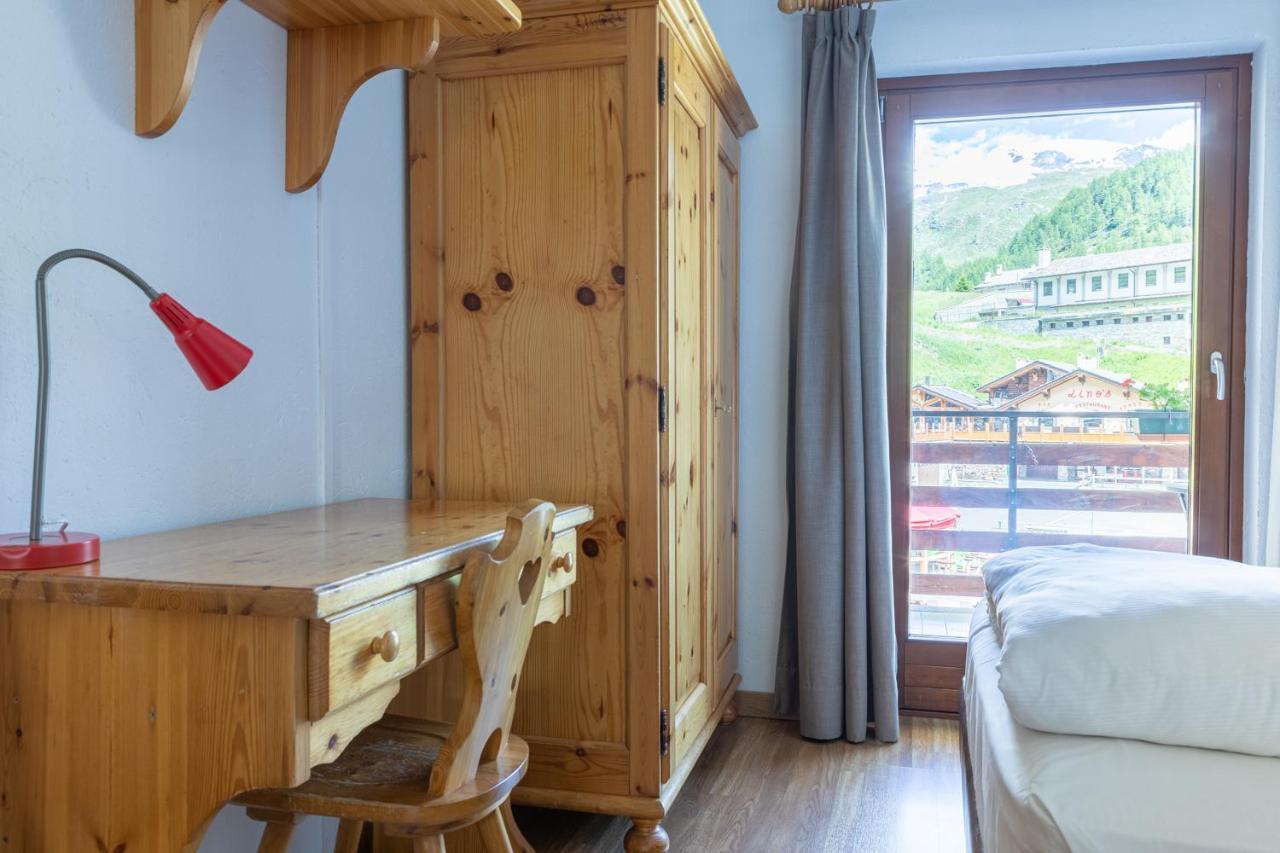 Hotel Meuble' Joli Breuil-Cervinia Exteriér fotografie