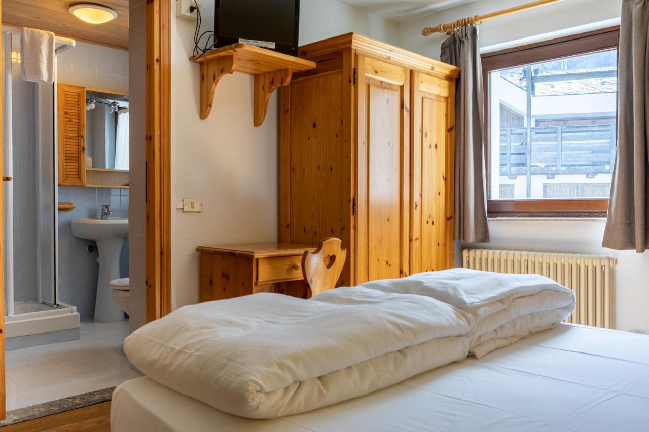 Hotel Meuble' Joli Breuil-Cervinia Exteriér fotografie