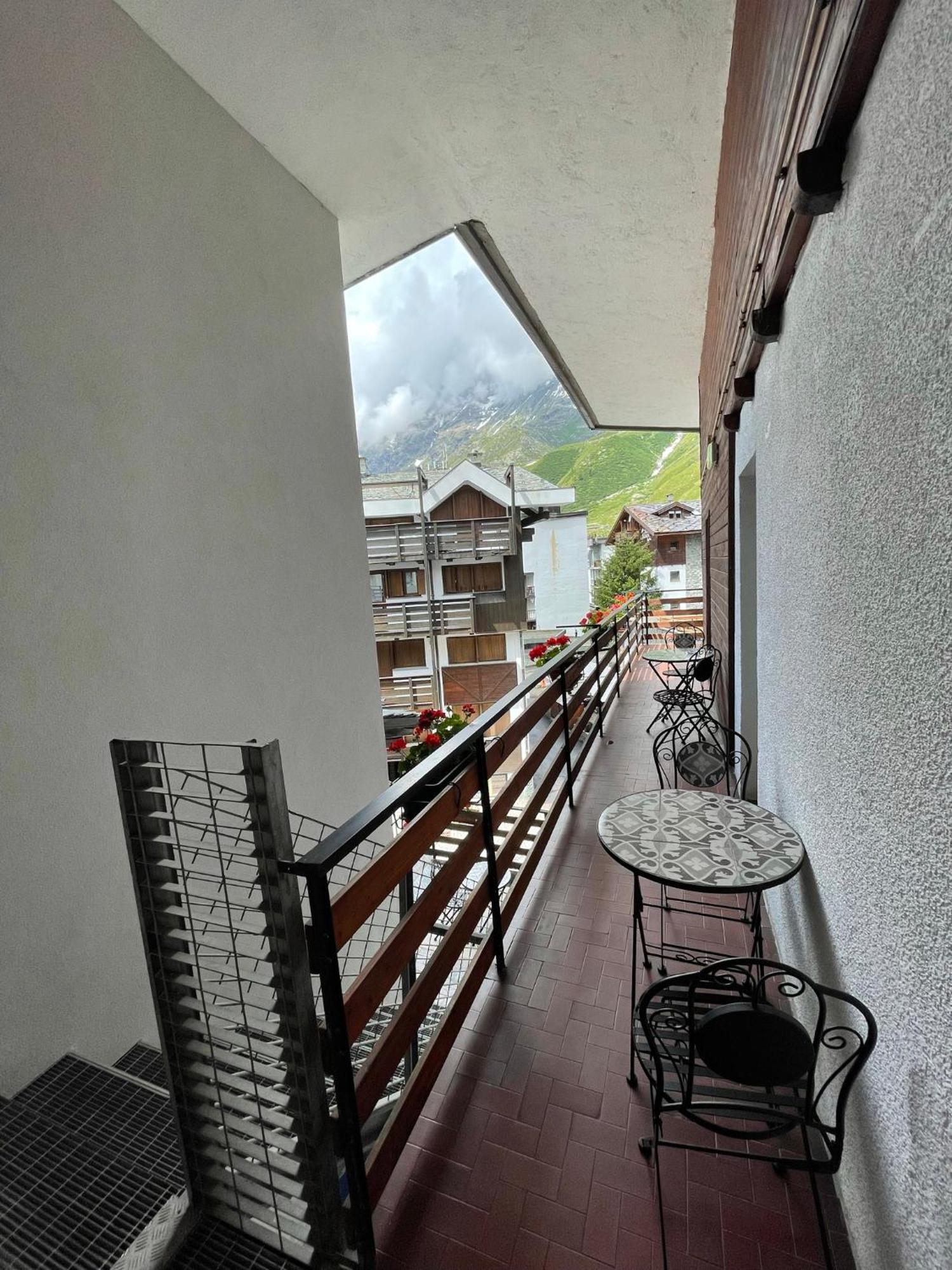 Hotel Meuble' Joli Breuil-Cervinia Exteriér fotografie